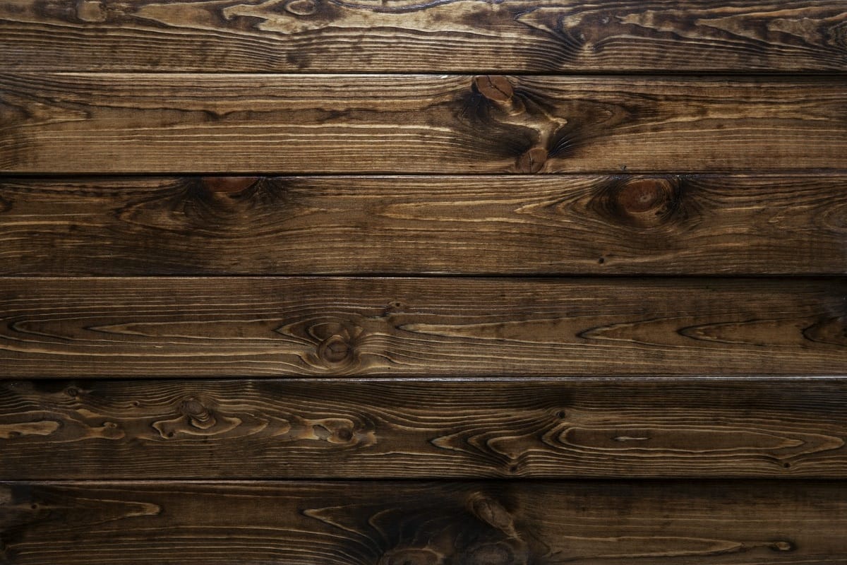 opalanie drewna techniką Shou Sugi Ban